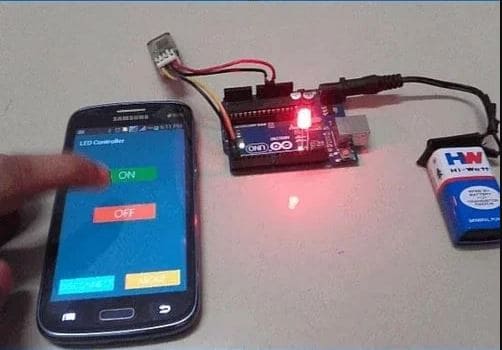 Bluetooth Module Turning on LED